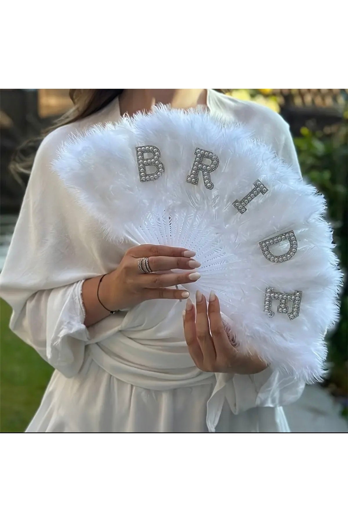 Tüylü Gümüş Renk Bride Yazılı Beyaz Gelin Yelpazesi