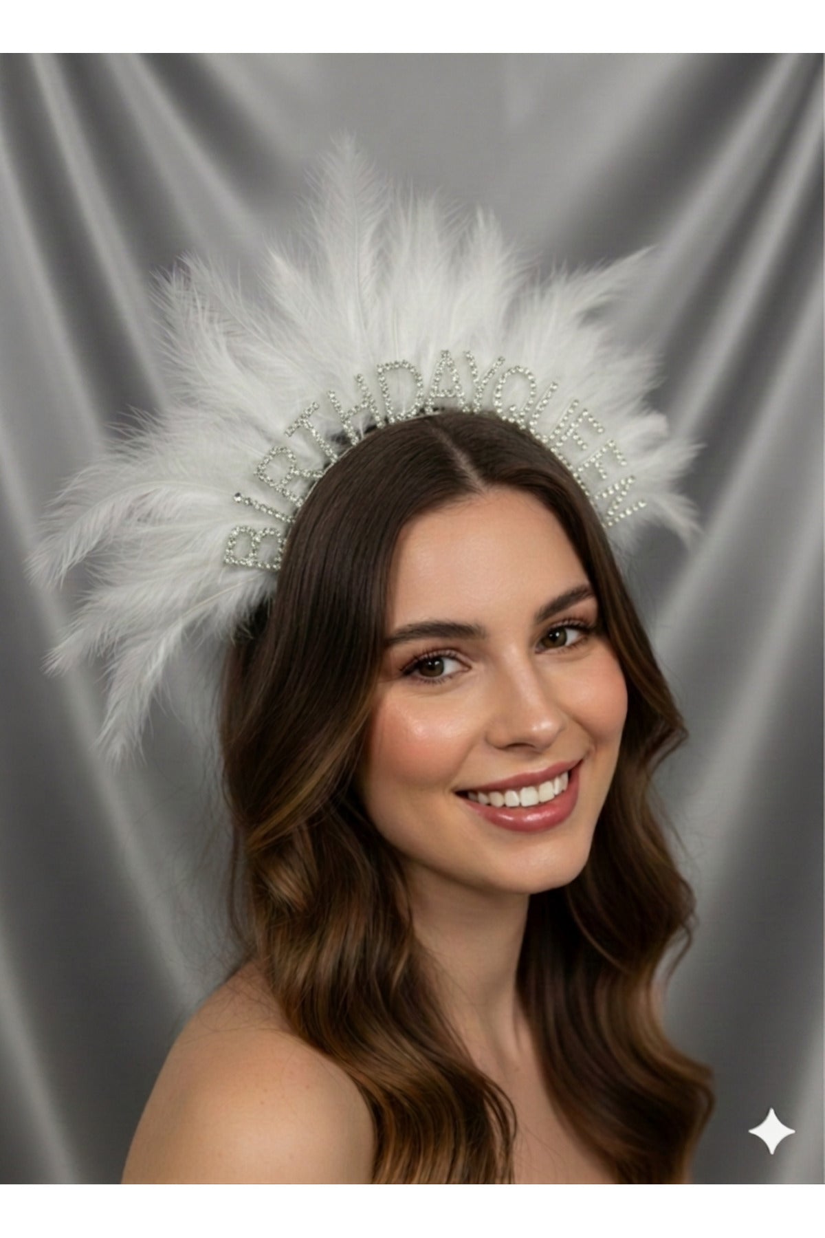 METAL ELMAS TAŞLI TÜYLÜ TAÇ | PARTİ TACI