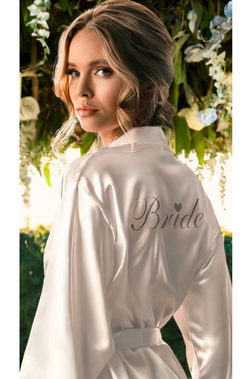 Bride Sabahlık Kalpli Nakışlı Gelin Sabahlığı